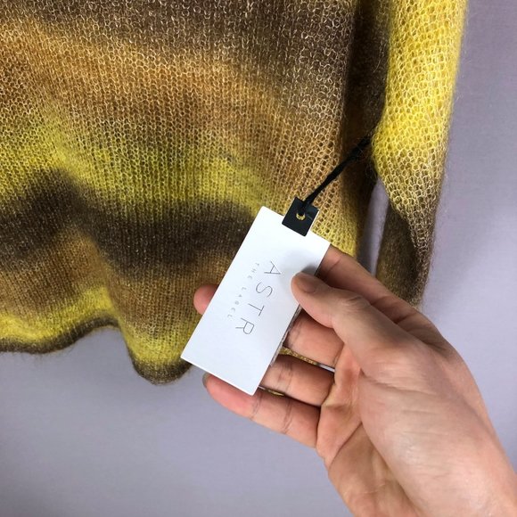 ASTR Revolve Brown Ombre Striped V Neck Wool Blend Oversized Sweater Size XS - Picture 5 of 8